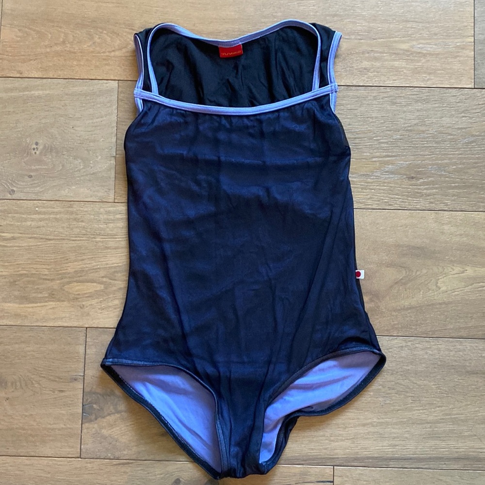 Yumiko size Small Leotard